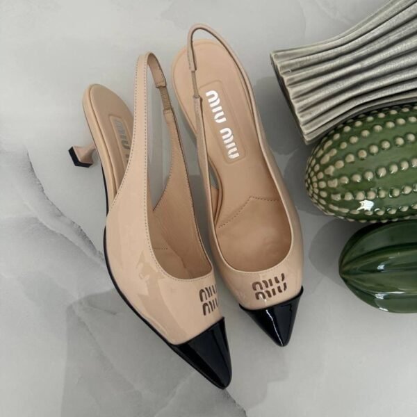 كعب miu miu